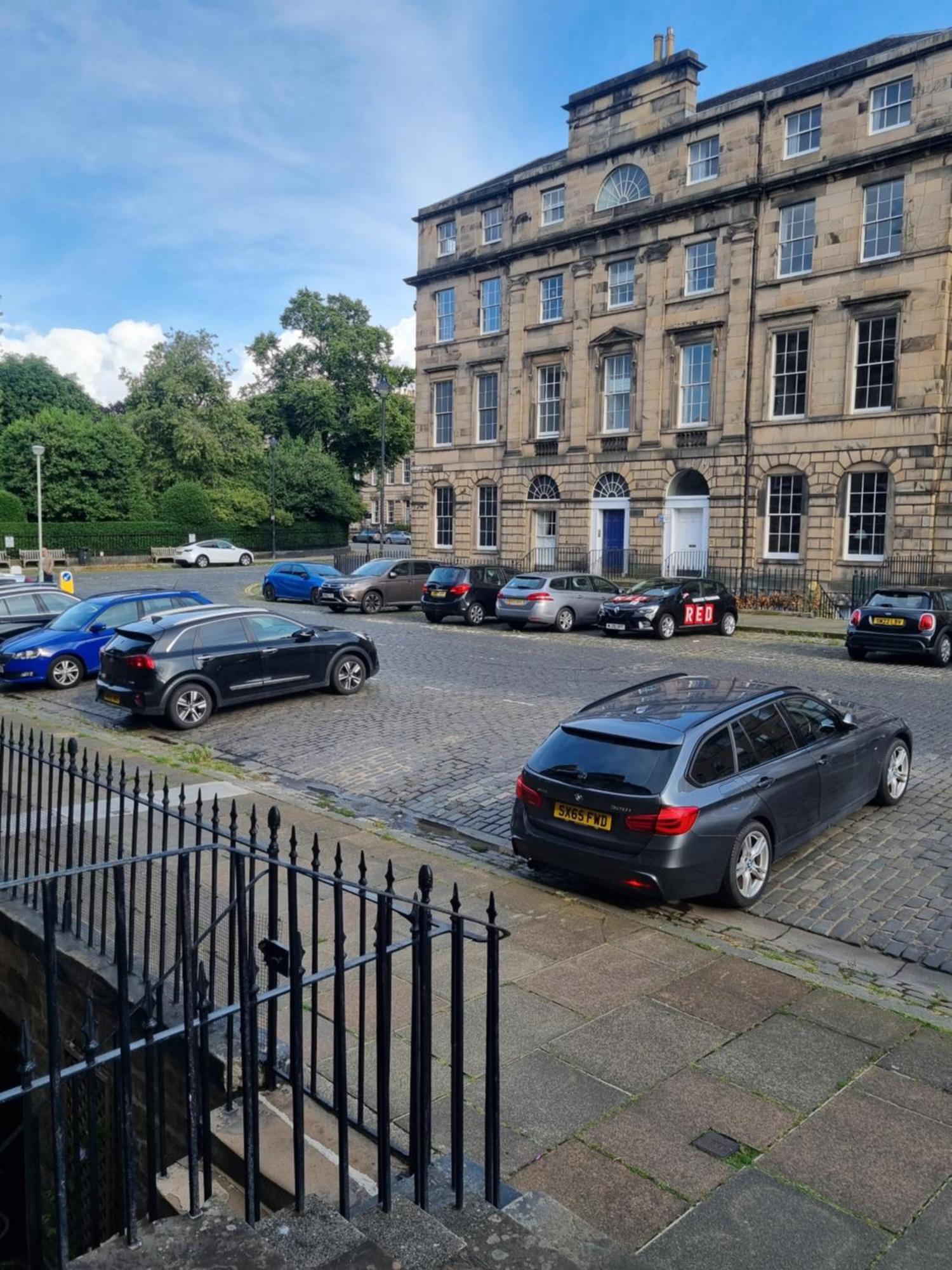 3 Double-Bed Georgian Apartment In Prime Location エディンバラ エクステリア 写真